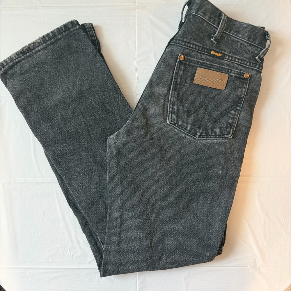 Wrangler Women’s Dark Gray Straight Leg Jeans